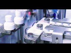 Bottiglie di plastica dello sciampo